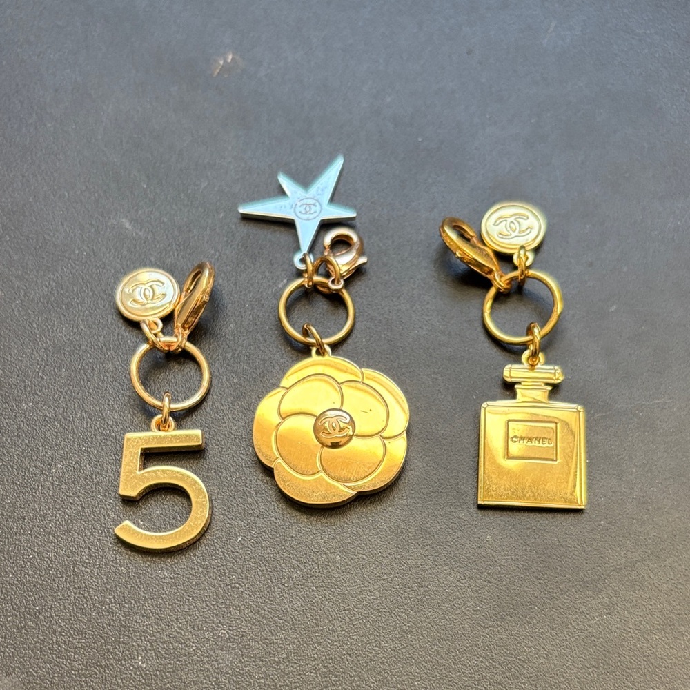 CHANEL Charm Set